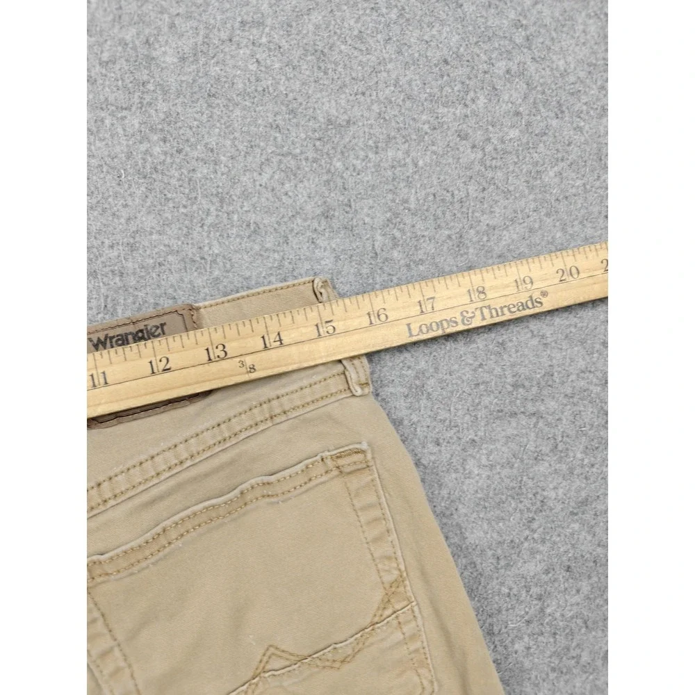 Wrangler Jeans Mens 32x32 Beige Light Wash Slim Straight Stretch Denim Pants